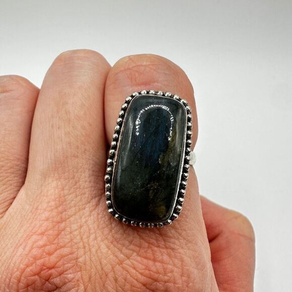 12x24mm Rectangle shaped Cabochon Labradorite in Sterling Silver Ring! - Picture 7 of 12